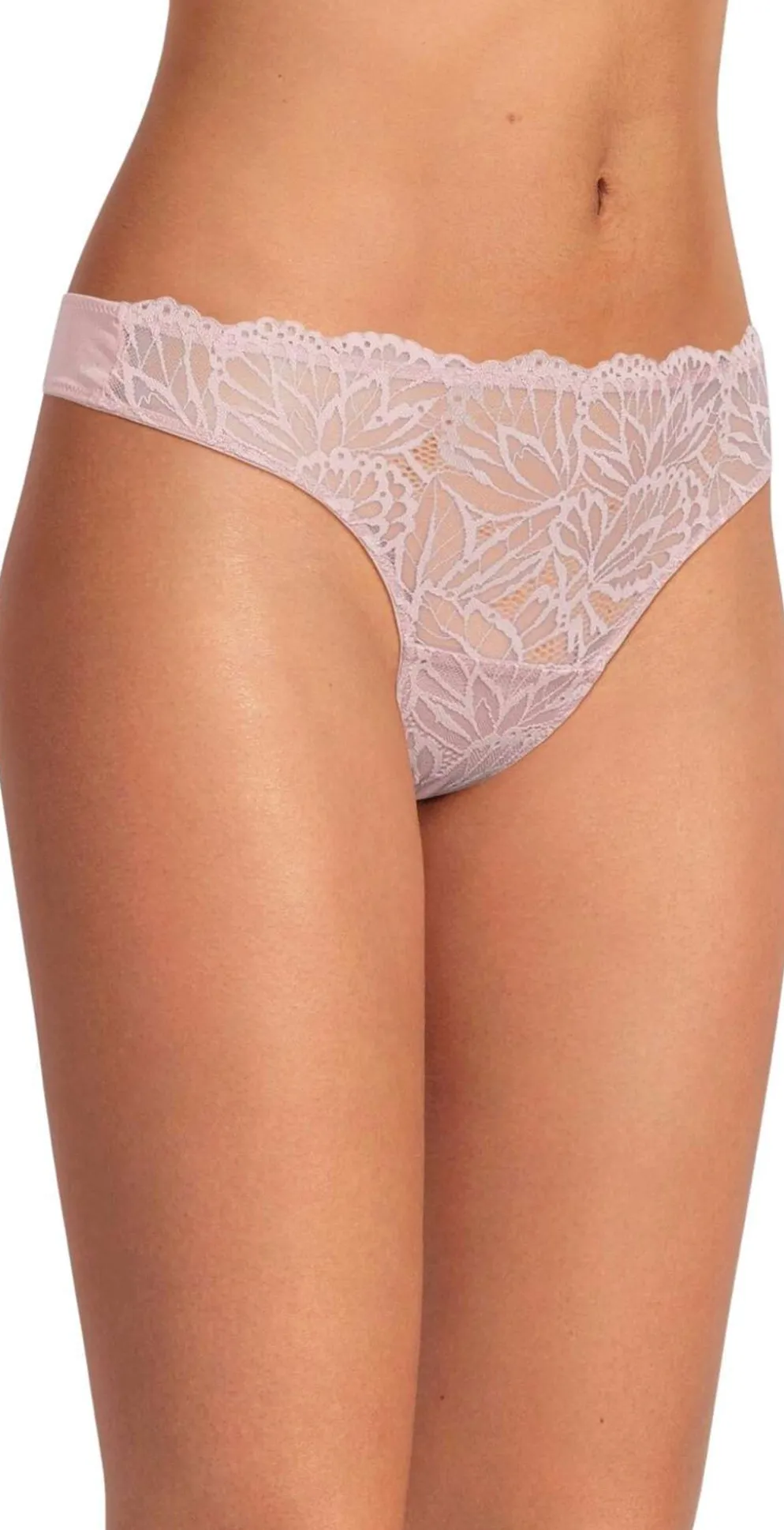 Actuelle naisten string-alushousut 210A082611