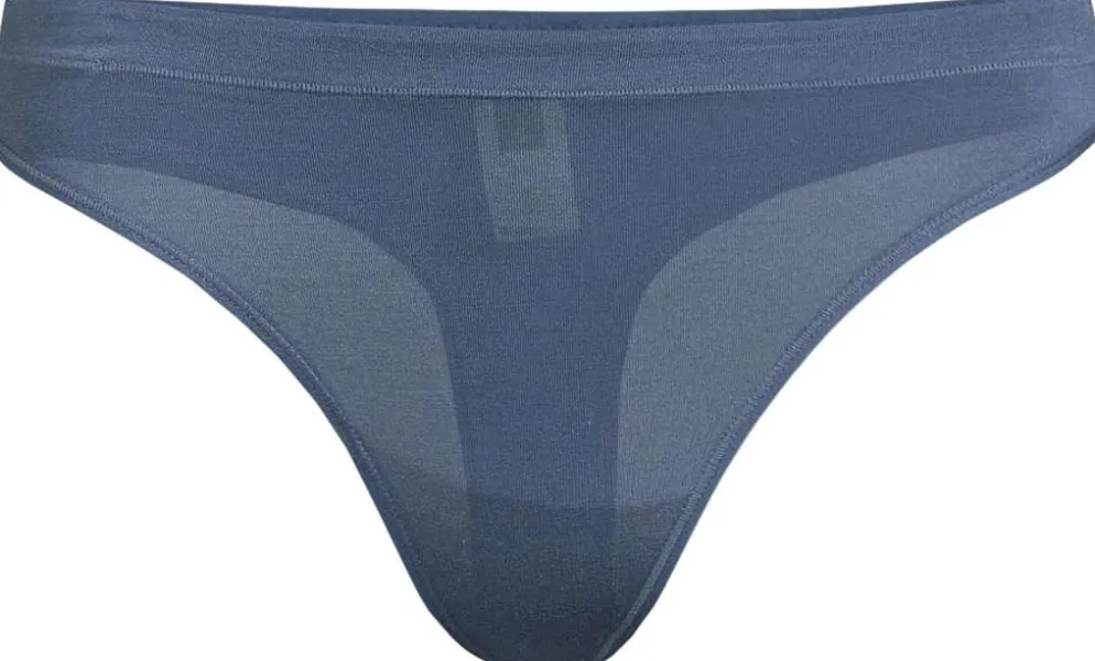 Actuelle naisten string-alushousut 210A082659