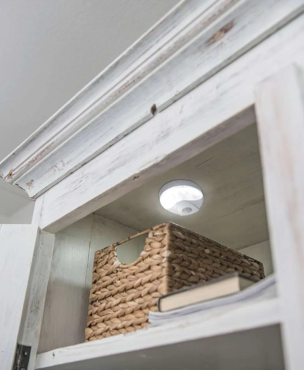 Airam NOX 6 LED + PIR-SENSOR