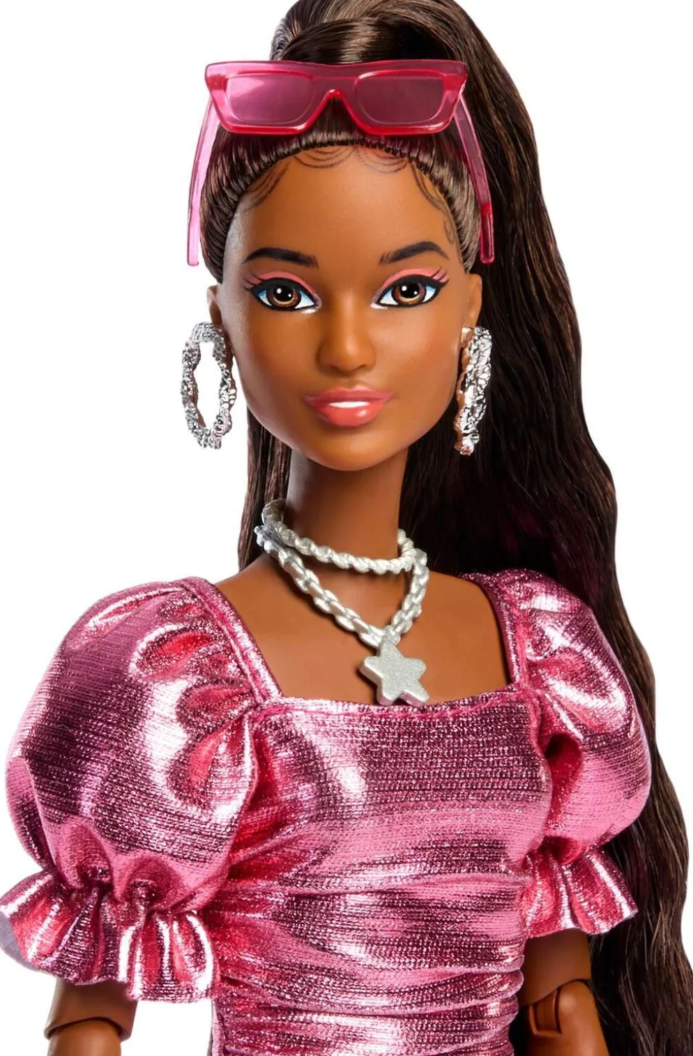 Barbie Deluxe Style Pinkissä Mekossa