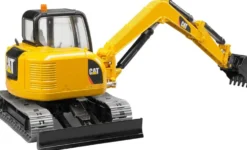 Bruder CAT minikaivinkone puskulevyllä