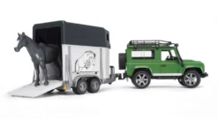 Bruder Land Rover Defender Station Wagon hevostrailerilla ja hevonen