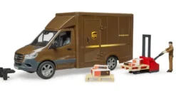 Bruder lelu Mercedes-Benz Sprinter UPS pakettiauto kuljettajalla ja lisävarusteilla