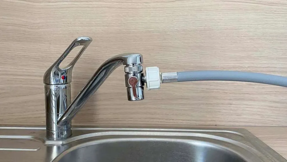 EasyTap adapteri Bob pöytäastianpesukoneelle