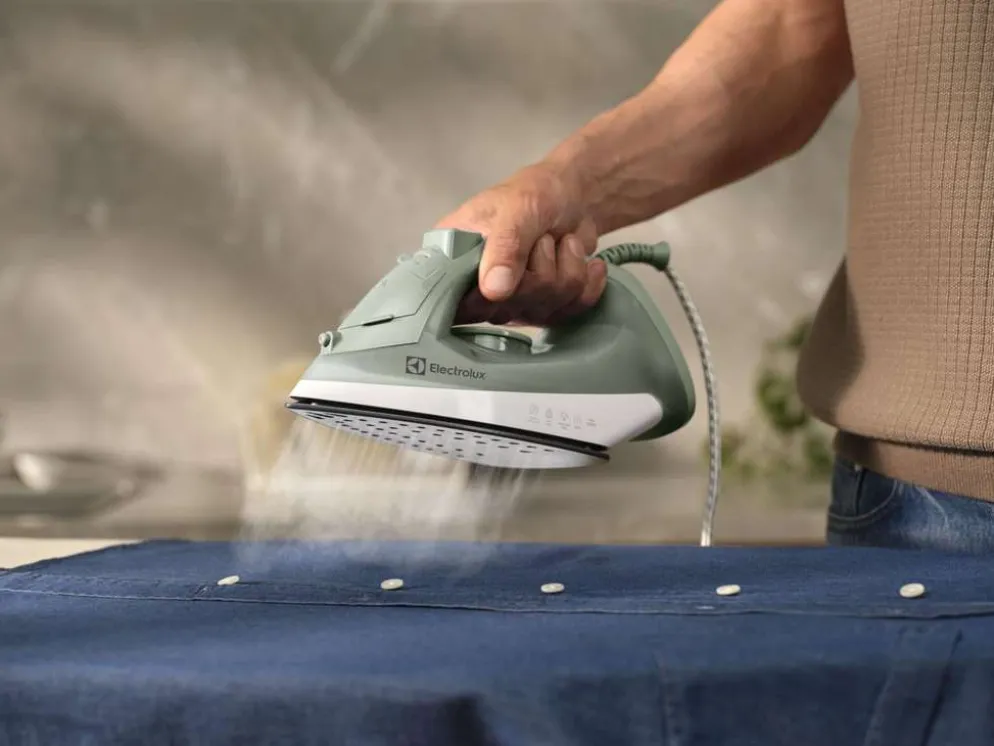 Electrolux E3SI1-2LG 300 höyrysilitysrauta