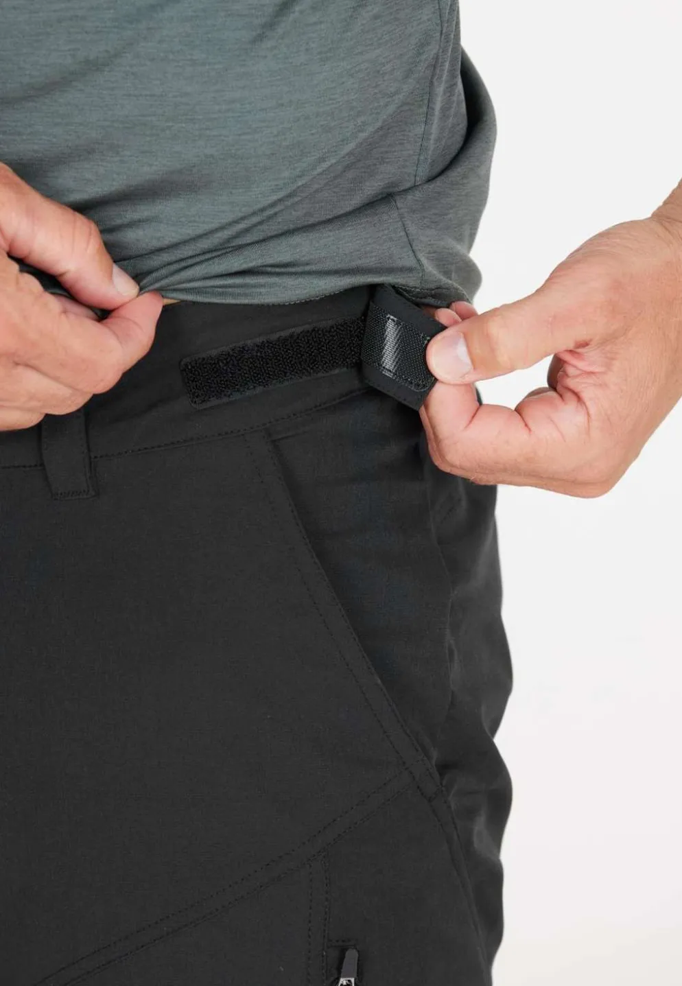 Endurance miesten Benal 2-in-1 pyöräilyshortsit