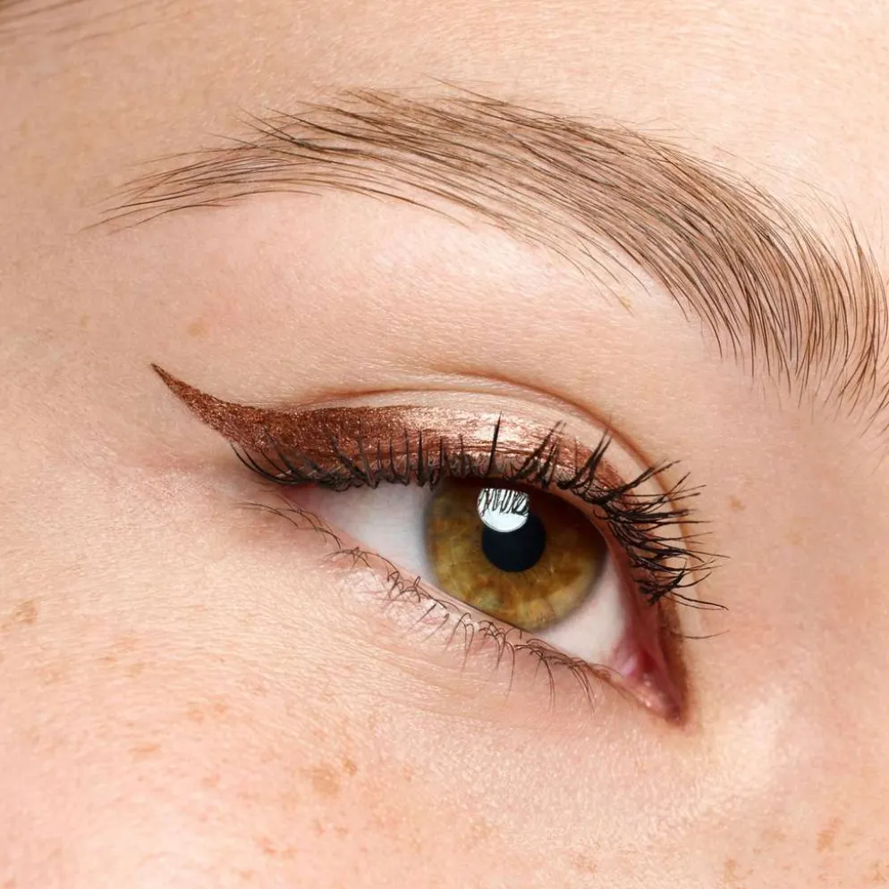 essence COLOUR it! metallic liquid liner 01 Burnished Bronze 3 ml