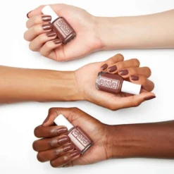 essie 497 Clothing Optional -kynsilakka 13,5ml