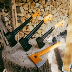 Fiskars X-series retkikirves X13