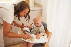 Hauck istuinpehmuste syöttötuoliin Highchair tummanharmaa