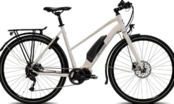Helkama Kaunotar naisten sähköpyörä 28” 9-vaihdetta runko 54 cm helmiäisvalkoinen