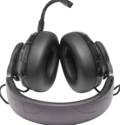 JBL pelikuulokkeet Quantum One