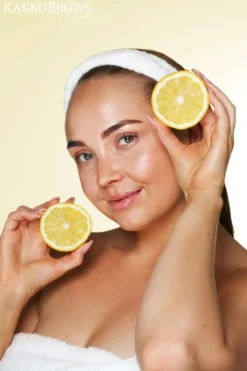 KakkoBrows Cosmetics Ripsien ja kulmien pesuvaahto
