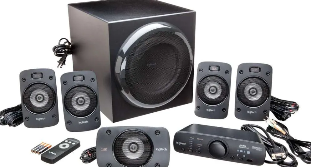 Logitech Surround kaiuttimet Z906