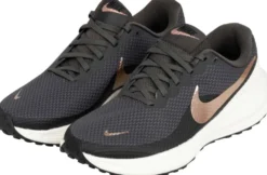 Nike naisten juoksukengät Revolution 8