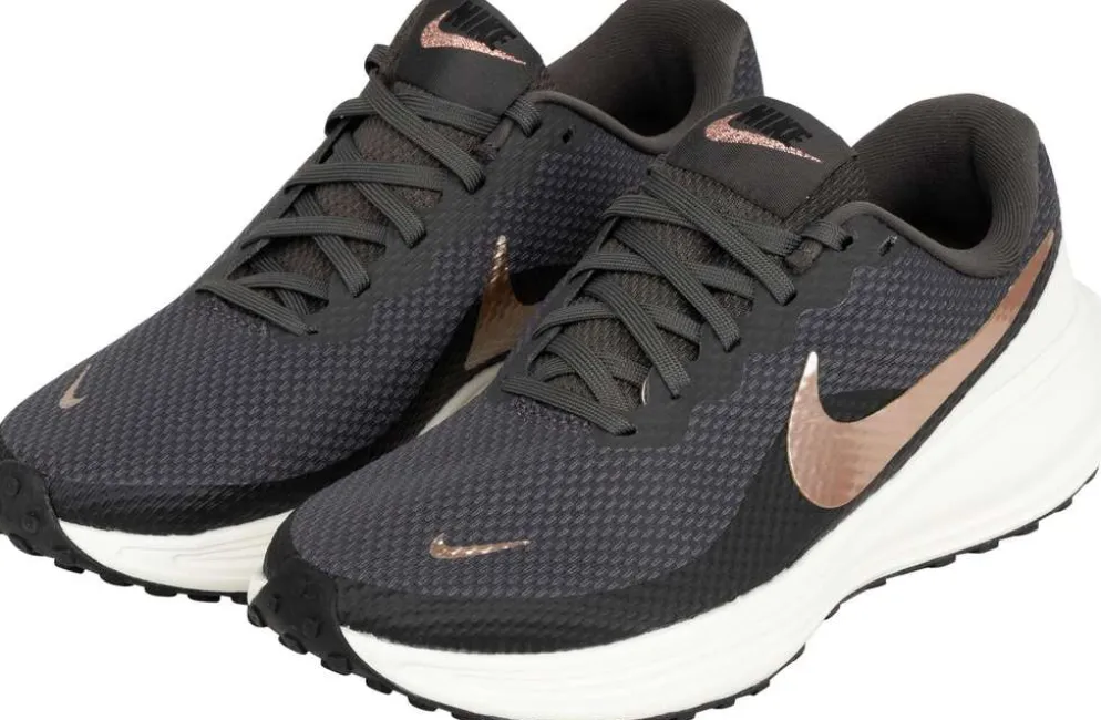 Nike naisten juoksukengät Revolution 8