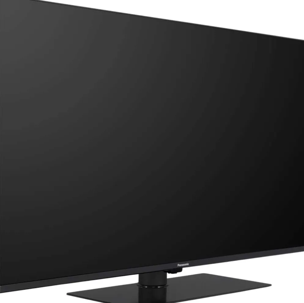 Panasonic 43" 4K UHD Google TV TN-43W70AEZ
