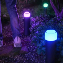 Philips Hue Calla -lisäpylväsvalaisin ulkokäyttöön 8W 2000-6500K 590LM musta