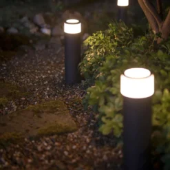 Philips Hue Calla -lisäpylväsvalaisin ulkokäyttöön 8W 2000-6500K 590LM musta