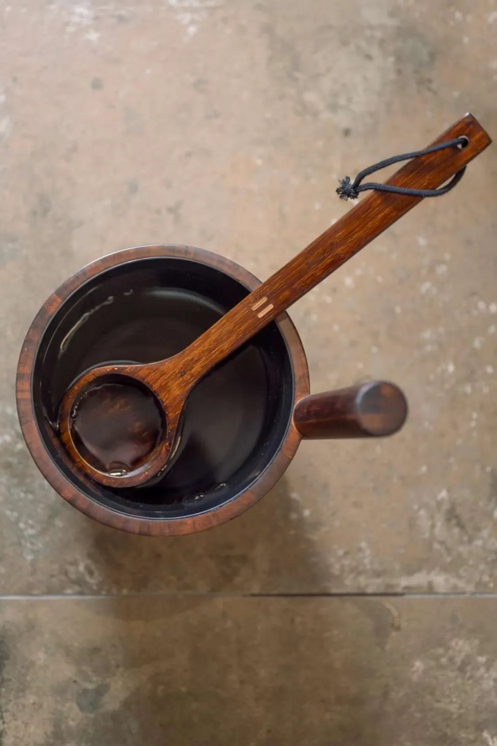 Rento Saunakauha bambu tumma