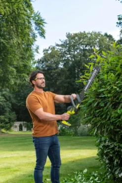 Ryobi 18V pensasleikkuri 45 cm RY18HT45A-0
