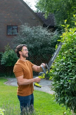 Ryobi 18V pensasleikkuri 45 cm RY18HT45A-0