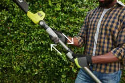 Ryobi 18V pitkävartinen pensasleikkuri 40 cm RY18PHT40A-0