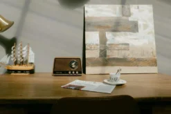 Sangean pöytäradio Bluetooth yhteydellä WR-101, pähkinäpuu