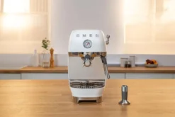 Smeg espressokeitin ECF03WHEU valkoinen