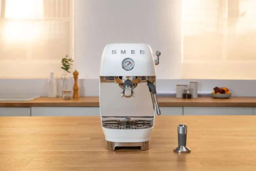Smeg espressokeitin ECF03WHEU valkoinen
