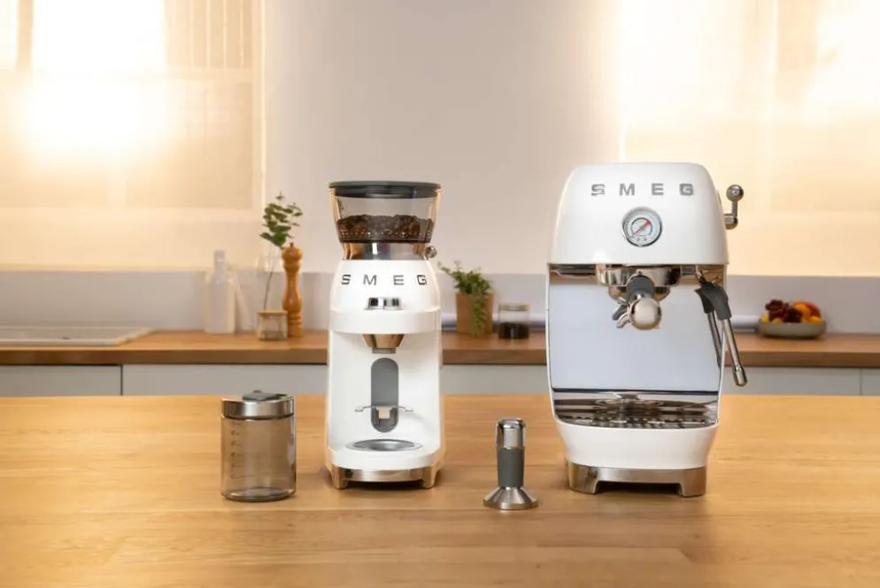 Smeg espressokeitin ECF03WHEU valkoinen