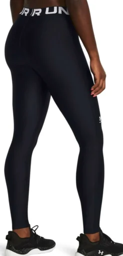 Under Armour naisten treenitrikoot 1383559