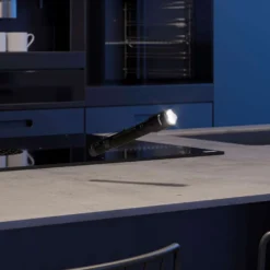 VARTA Aluminium taskulamppu F20 sis.2xAA