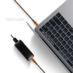 Xtorm USB-A/USB-C kaapeli 1,5m CXX004 musta/oranssi